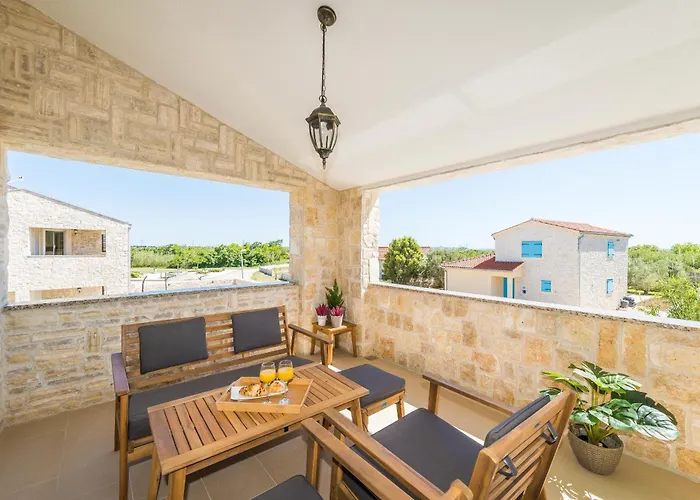 Villa Rea 1 With Heated Pool Privlaka (Zadar)