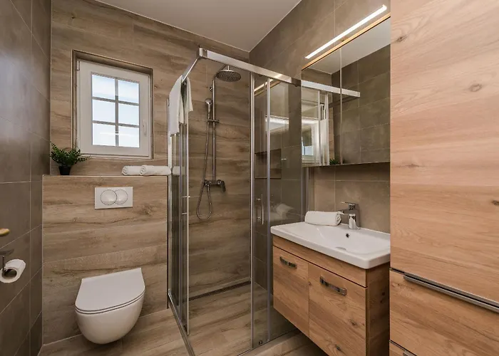 Rea 1 With Heated Pool Privlaka (Zadar)